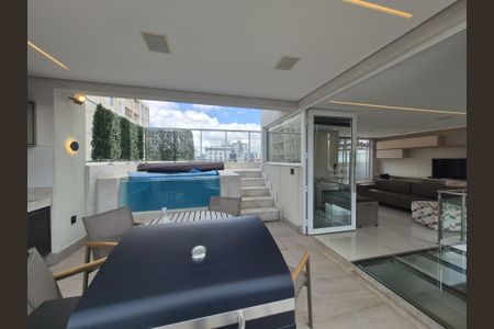 Apartamento à venda com 176m², 3 quartos e 3 vagas