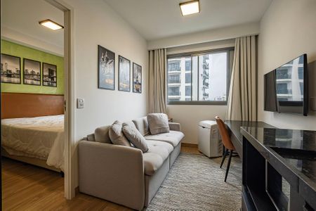 Sala/Cozinha de apartamento à venda com 1 quarto, 24m² em Pinheiros, São Paulo