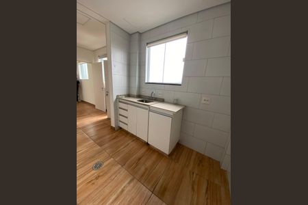 Casa para alugar com 1 quarto, 45m² em Jardim Santa Edwiges (grajau), São Paulo