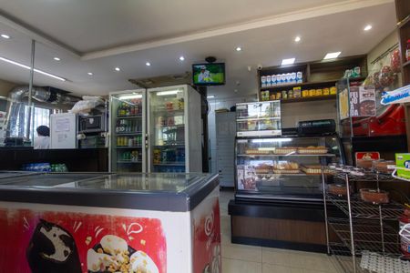 Apartamento para alugar com 59m², 3 quartos e 1 vaga Apartamento para alugar com 59m², 3 quartos e 1 vagaÁrea comum - Mercadinho