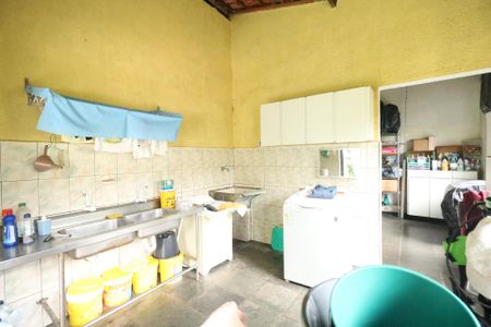 Casa de condomínio à venda com 300m², 3 quartos e sem vaga Casa de condomínio à venda com 300m², 3 quartos e sem vagaÁrea de Serviço