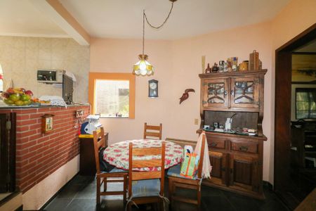 Casa de condomínio à venda com 300m², 3 quartos e sem vaga Casa de condomínio à venda com 300m², 3 quartos e sem vagaSala de Jantar