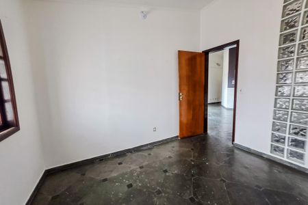 Casa para alugar com 260m², 5 quartos e 2 vagasQuarto 4