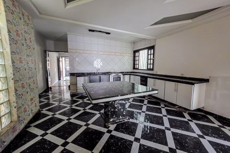 Casa para alugar com 260m², 5 quartos e 2 vagasCozinha