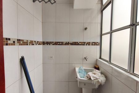 Apartamento para alugar com 65m², 3 quartos e 1 vagaÁrea de Serviço