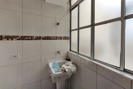 Apartamento para alugar com 65m², 3 quartos e 1 vagaÁrea de Serviço