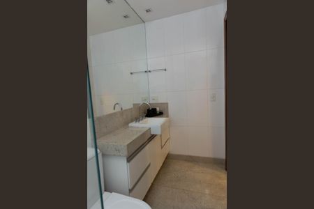 Apartamento para alugar com 284m², 4 quartos e 4 vagasBanheiro