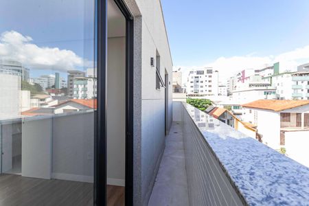 Apartamento à venda com 264m², 4 quartos e 3 vagasVaranda das suítes 1 e 2