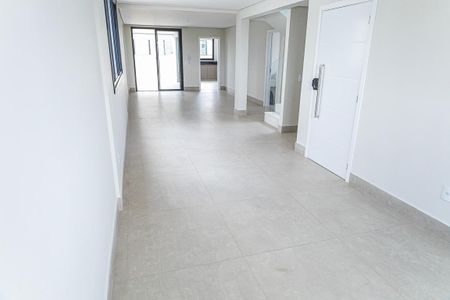 Apartamento à venda com 264m², 4 quartos e 3 vagasSala