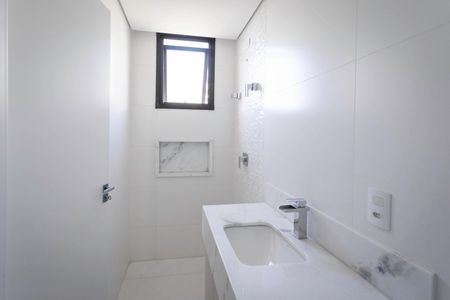 Apartamento à venda com 264m², 4 quartos e 3 vagasBanheiro da suíte 3