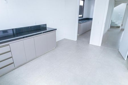 Apartamento à venda com 264m², 4 quartos e 3 vagasCozinha