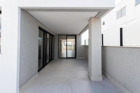 Apartamento à venda com 264m², 4 quartos e 3 vagasCobertura