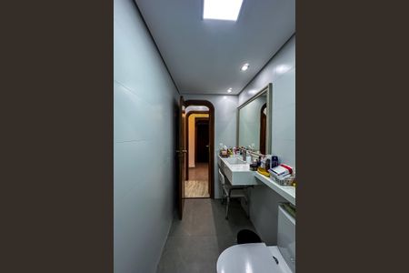 Apartamento para alugar com 253m², 5 quartos e 3 vagasBanheiro da Suíte 1