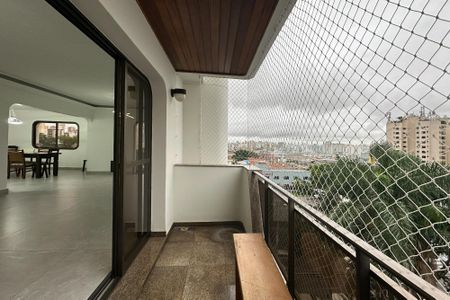 Apartamento para alugar com 253m², 5 quartos e 3 vagasVaranda