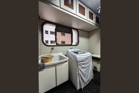 Apartamento para alugar com 253m², 5 quartos e 3 vagasÁrea de Serviço