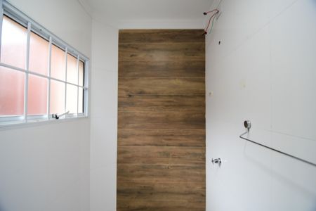 Casa de condomínio à venda com 84m², 2 quartos e 2 vagasBanheiro