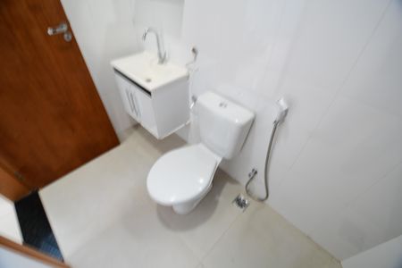 Casa de condomínio à venda com 84m², 2 quartos e 2 vagasBanheiro