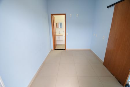 Casa de condomínio à venda com 84m², 2 quartos e 2 vagasQuarto 2 - Suíte