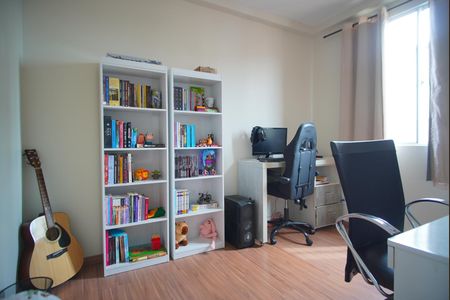 Apartamento à venda com 43m², 2 quartos e 1 vagaQuarto 2