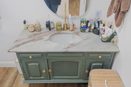 Apartamento para alugar com 76m², 2 quartos e sem vagaBanheiro