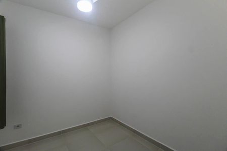 Quarto 1 de apartamento para alugar com 2 quartos, 45m² em Vila Santa Isabel, São Paulo