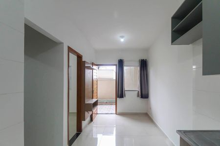 Sala/Cozinha de apartamento para alugar com 2 quartos, 45m² em Vila Santa Isabel, São Paulo