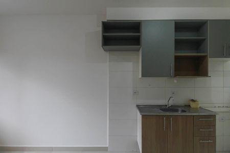 Sala/Cozinha de apartamento para alugar com 2 quartos, 45m² em Vila Santa Isabel, São Paulo