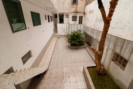 Casa para alugar com 40m², 1 quarto e 1 vagaQuintal