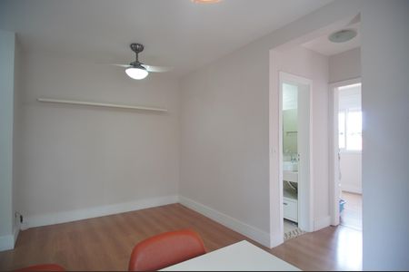 Apartamento para alugar com 60m², 2 quartos e 1 vagaSala