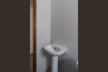 Apartamento para alugar com 45m², 2 quartos e sem vagaBanheiro