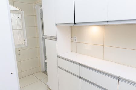 Casa para alugar com 55m², 2 quartos e 1 vaga Casa para alugar com 55m², 2 quartos e 1 vagaCozinha