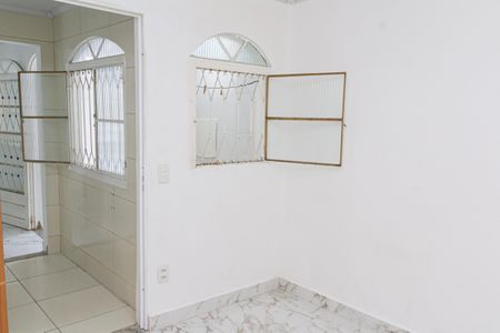 Casa para alugar com 55m², 2 quartos e 1 vaga Casa para alugar com 55m², 2 quartos e 1 vagaQuarto 1