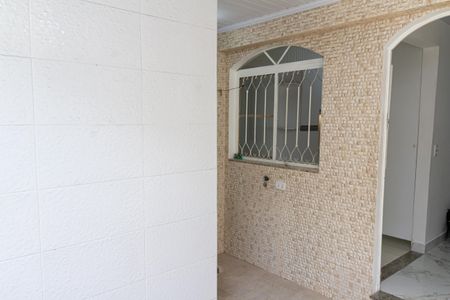 Casa para alugar com 55m², 2 quartos e 1 vaga Casa para alugar com 55m², 2 quartos e 1 vagaVaranda