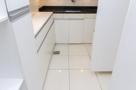 Casa para alugar com 55m², 2 quartos e 1 vaga Casa para alugar com 55m², 2 quartos e 1 vagaCozinha