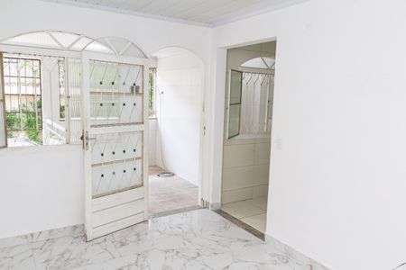 Sala de casa para alugar com 2 quartos, 55m² em Inhoaíba, Rio de Janeiro