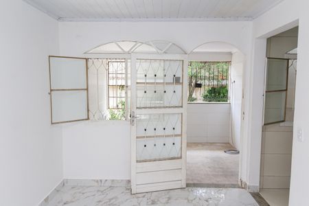 Casa para alugar com 55m², 2 quartos e 1 vaga Casa para alugar com 55m², 2 quartos e 1 vagaSala