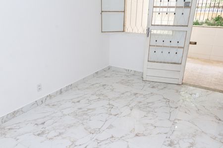 Casa para alugar com 55m², 2 quartos e 1 vaga Casa para alugar com 55m², 2 quartos e 1 vagaSala