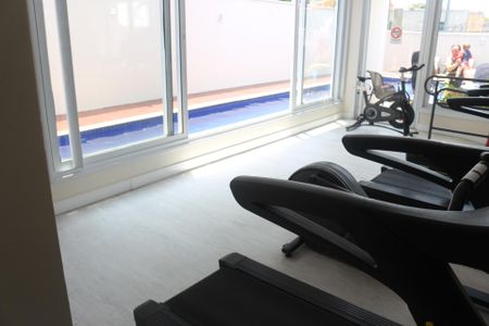 Apartamento para alugar com 75m², 2 quartos e 2 vagasÁrea comum - Academia