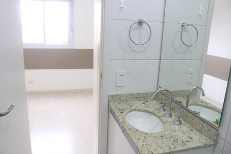 Apartamento para alugar com 75m², 2 quartos e 2 vagasBanheiro da Suíte 2