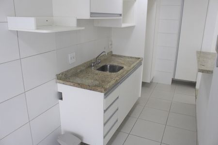 Apartamento para alugar com 75m², 2 quartos e 2 vagasCozinha