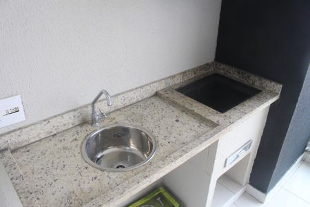 Apartamento para alugar com 75m², 2 quartos e 2 vagasVaranda