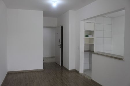 Apartamento para alugar com 75m², 2 quartos e 2 vagasSala