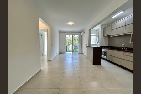 Apartamento para alugar com 66m², 2 quartos e 2 vagas Apartamento para alugar com 66m², 2 quartos e 2 vagasSala