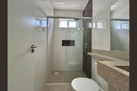 Apartamento para alugar com 66m², 2 quartos e 2 vagas Apartamento para alugar com 66m², 2 quartos e 2 vagasBanheiro