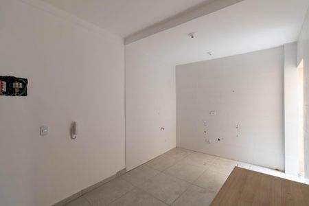 Sala e Cozinha de apartamento para alugar com 2 quartos, 45m² em Vila Ré, São Paulo