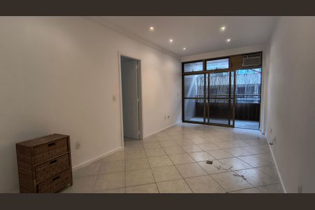 Sala de apartamento para alugar com 3 quartos, 82m² em Recreio dos Bandeirantes, Rio de Janeiro