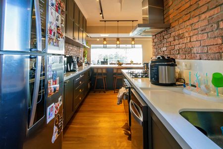 Apartamento à venda com 134m², 3 quartos e 2 vagas Apartamento à venda com 134m², 3 quartos e 2 vagasCozinha