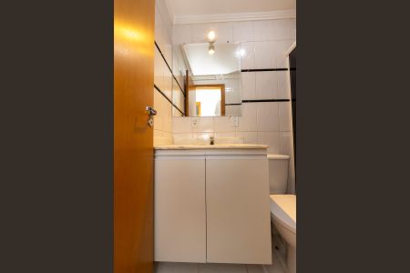 Banheiro de apartamento para alugar com 2 quartos, 68m² em Vila Creti, Barueri