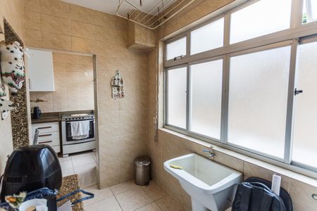 Apartamento à venda com 110m², 3 quartos e 2 vagas Apartamento à venda com 110m², 3 quartos e 2 vagasÁrea de Serviço