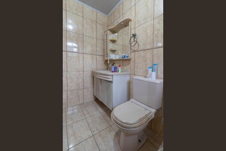 Casa à venda com 120m², 4 quartos e 2 vagas Casa à venda com 120m², 4 quartos e 2 vagasBanheiro Suíte